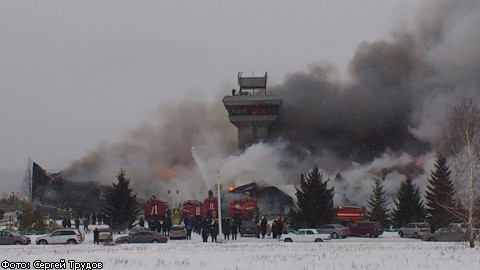 Под Красноярском огонь уничтожил аэропорт