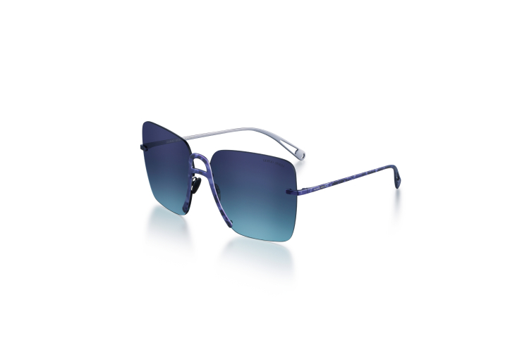 Солнцезащитные очки Giorgio Armani, 21 250 руб. (ЦУМ)