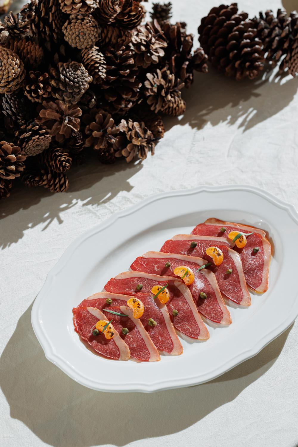 Карпаччо из утки с хурмой&nbsp;