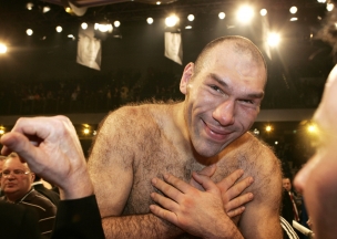 Валуев завоевал право на титульный бой