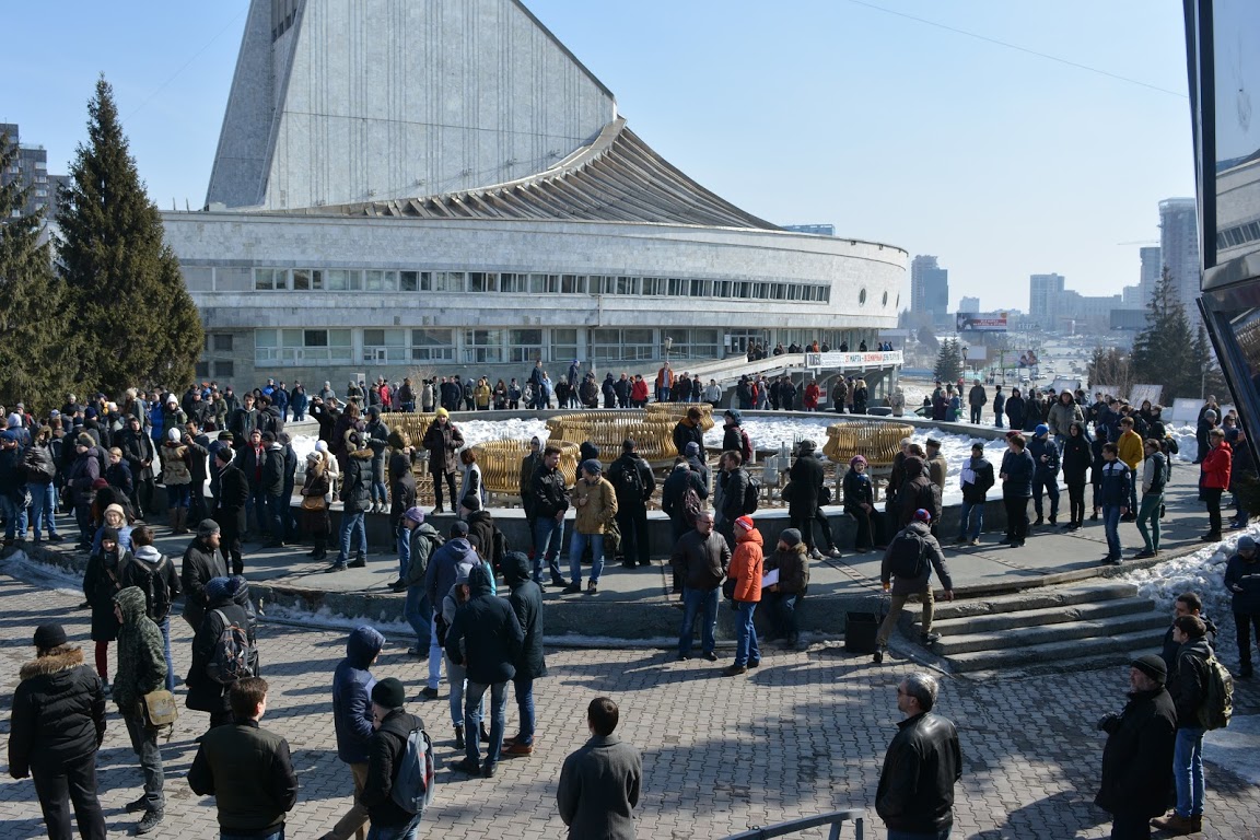 Репортаж: В Новосибирске прошел митинг штаба Навального против коррупции