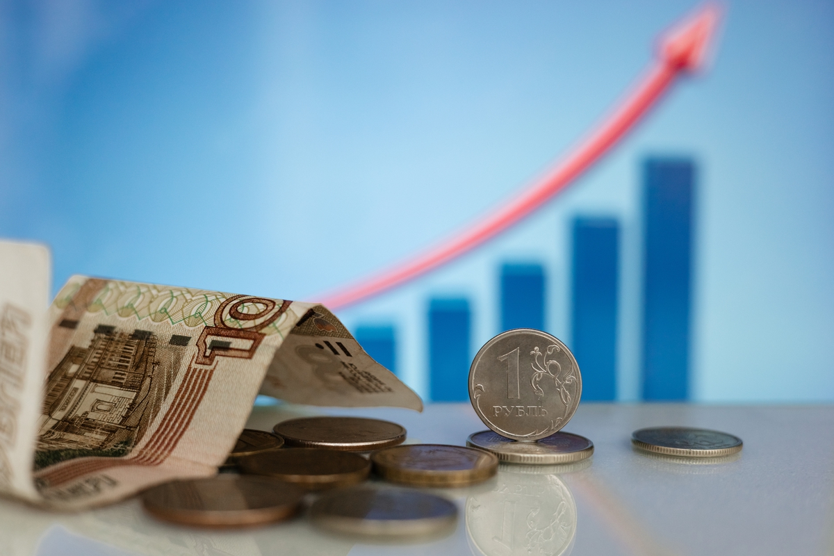 Для перехода к устойчивому ослаблению рубля понадобится уровень ключевой ставки существенно ниже текущего, считают эксперты