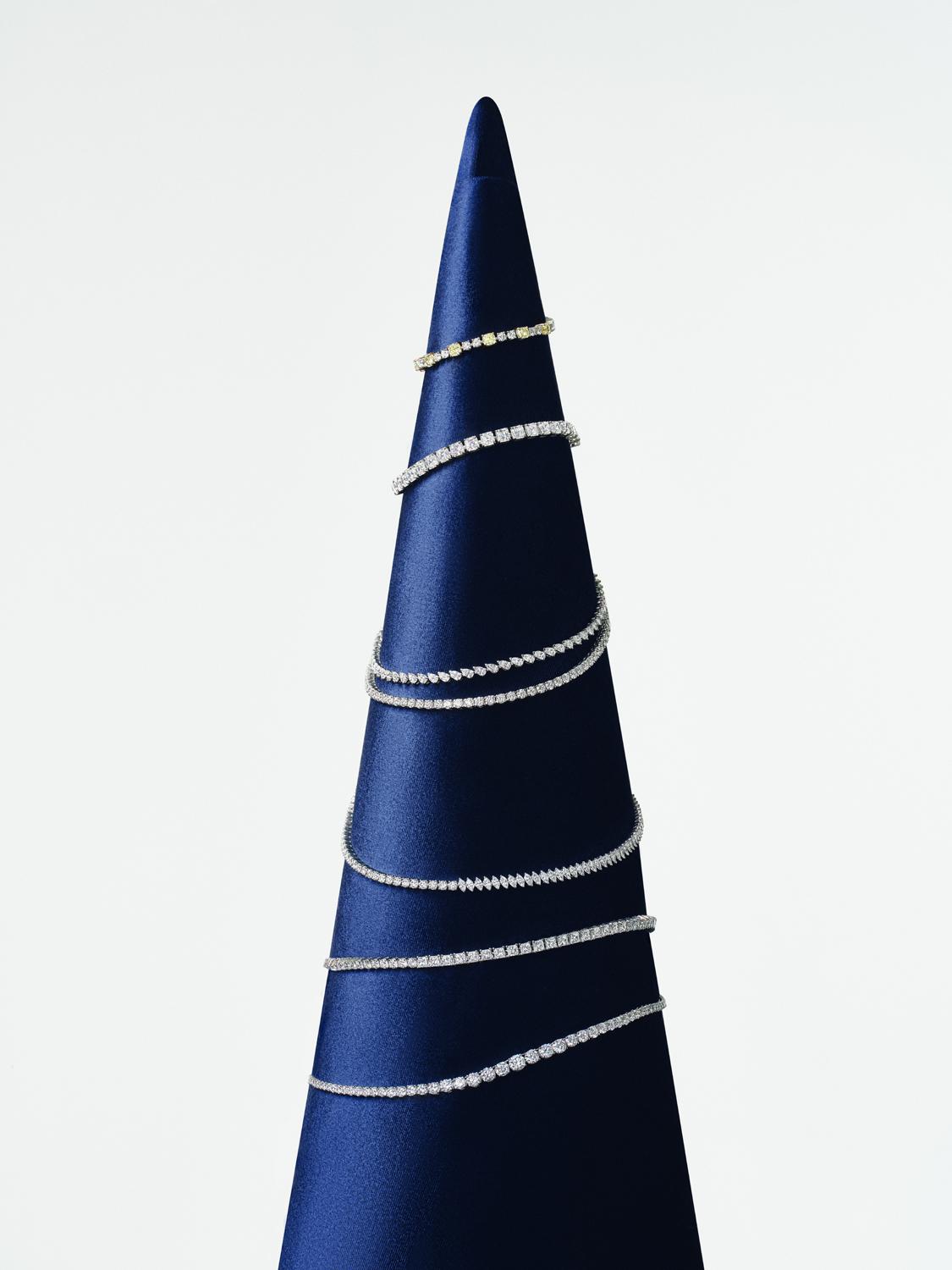 Новогодняя коллекция украшений Alrosa Diamonds