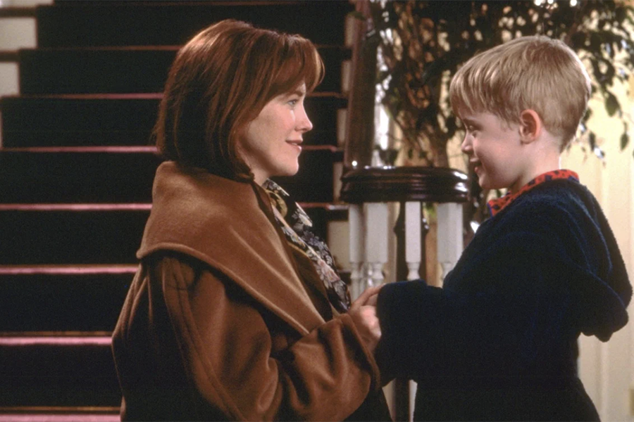 Всемирную известность ей принесла роль мамы Кевина в семейной комедии &laquo;Один дома&raquo; и продолжении фильма.

