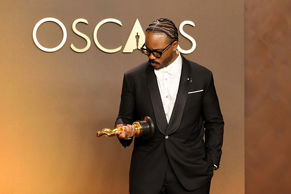 Приз за лучший оригинальный сценарий получила картина «Грешники» (Райан Куглер), которая стала одним из лидеров вечера. Фильм также выиграл награды за лучшего актёра (Майкл Б. Джордан), лучший саундтрек и лучшую операторскую работу.