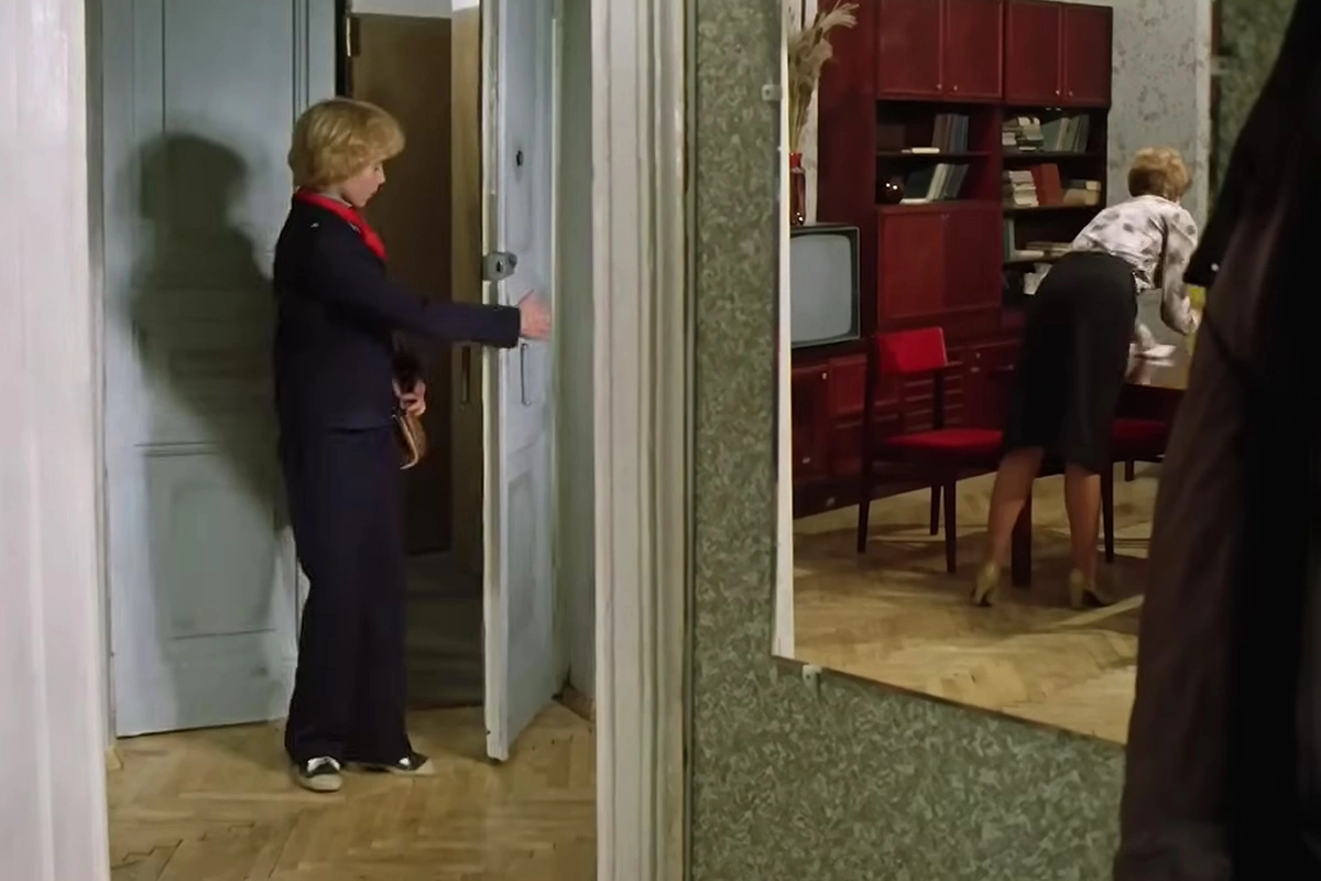 Кадр из фильма «Приключения Электроника», режиссер Константин Бромберг, 1979 год