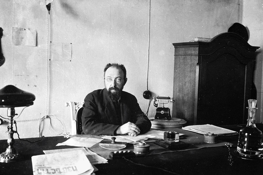 Советский партийный и государственный деятель, доктор исторических наук Владимир Дмитриевич Бонч-Бруевич (1873–1955)