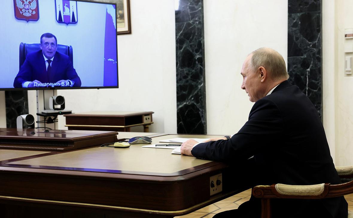 Владимир Путин во время встречи с&nbsp;Валерием Лимаренко в режиме видеоконференции
