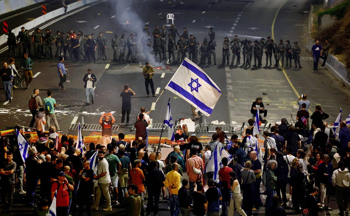 Ammar Awad / Reuters