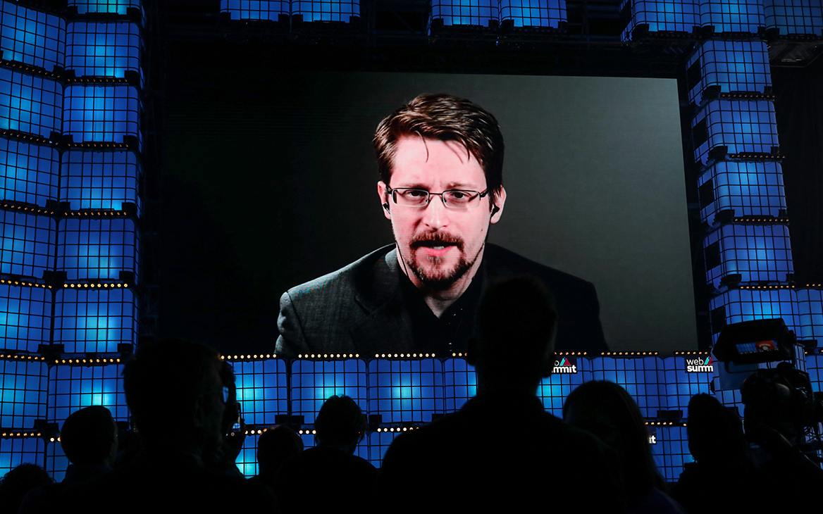 Сноудену дали бессрочный вид на жительство в России