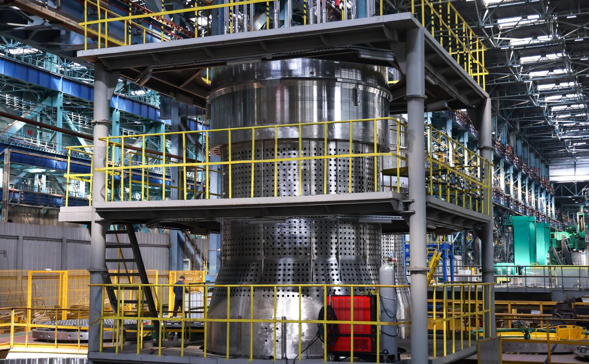 Внутрикорпусное устройство реактора на производственной площадке завода &quot;Атоммаш&quot;&nbsp;