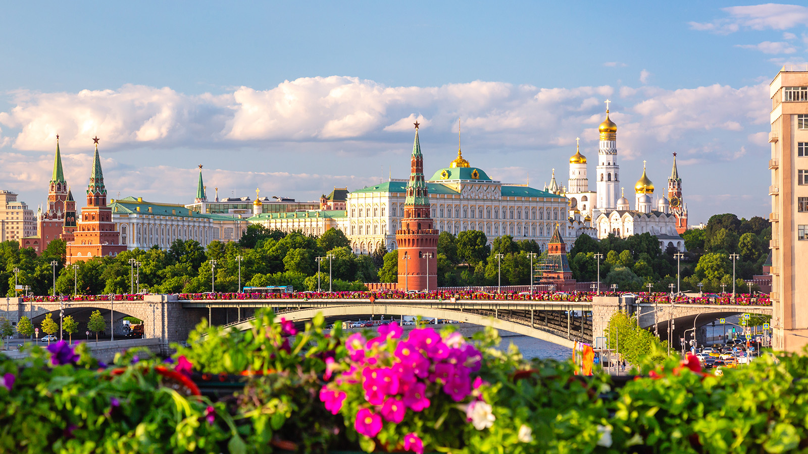 Россиян ждут длинные выходные в июне. Подробности