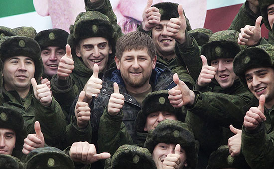 Глава Чечни Рамзан Кадыров (в центре), 2014 год