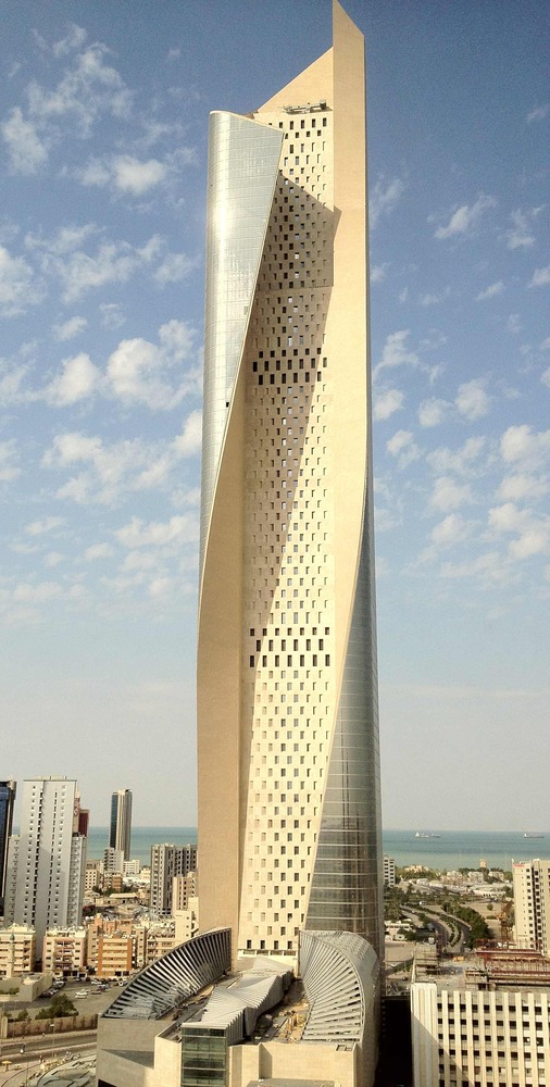 № 21. Башня Аль-Хамра (Al Hamra Tower)


	Высота: 412,6 м, 80 этажей
	Место: Кувейт
	Назначение: офисы
	Архитектура: Skidmore, Owings &amp; Merrill LLP (SOM)
	Дата строительства: 2011 год

