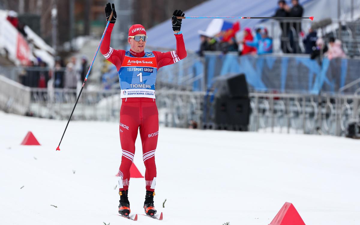 Олимпийский чемпион Большунов одержал вторую победу на старте сезона