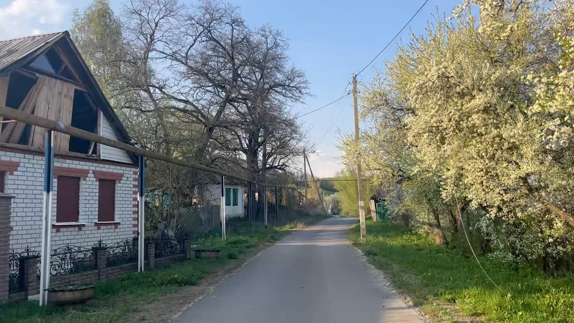 «Кому повезет, кому нет». Репортаж РБК из Грайворона под атаками дронов