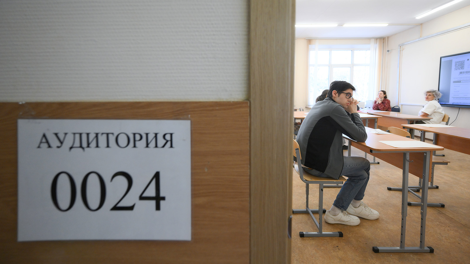 Какова ситуация с поступлением на бюджет по ЕГЭ и что делают вузы. Видео