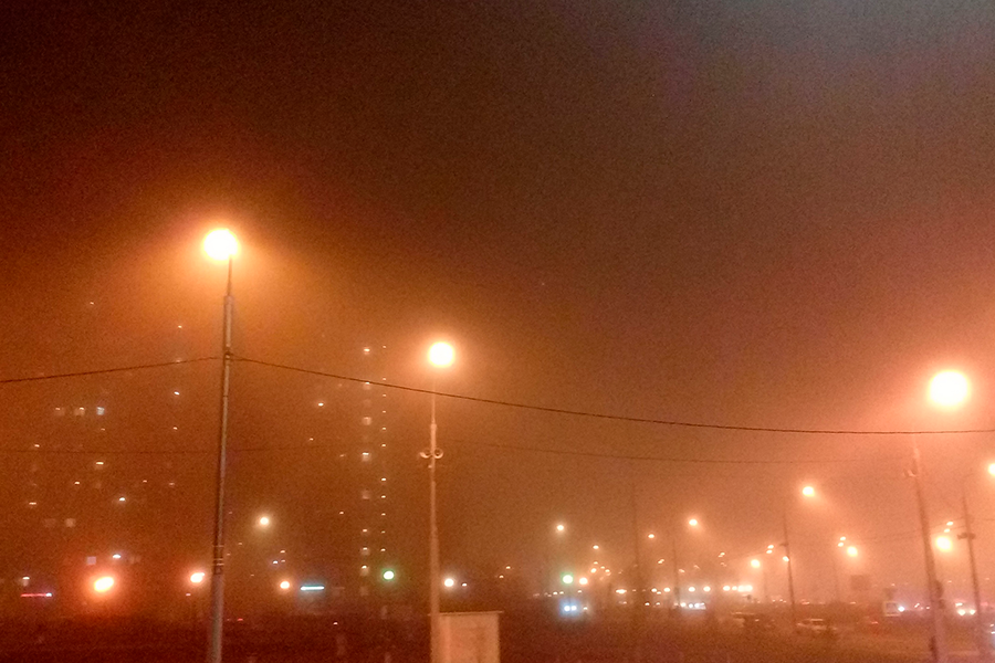 Желтый уровень воздушной опасности. Туман накрыл Москву. Сильный туман в Бухаре. МЧС предупреждение о тумане Иваново. Видимость из за тумана.