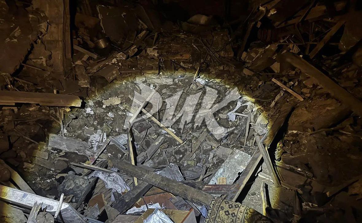 Разрушенный дом в посёлке Короленко (Центрально-Городской район Горловки)