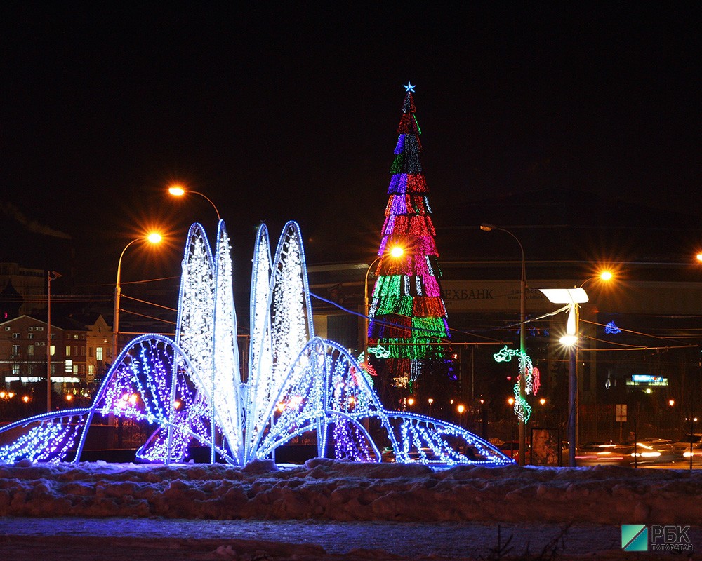 Открытие главной городской елки в парке Миллениум в Казани.