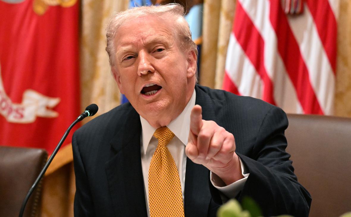 "Мы больше не тратим деньги на Украину.", - заявил президент США.