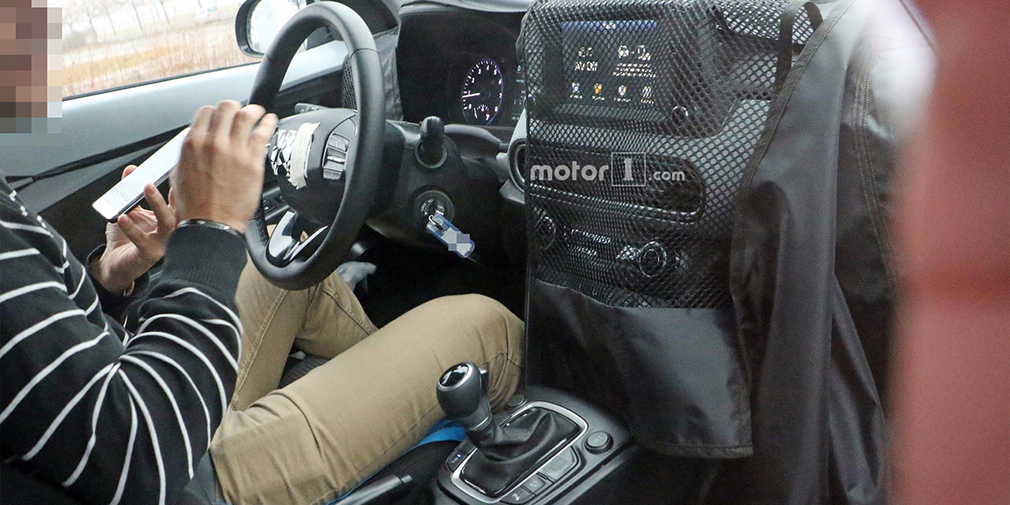 Кроссовер Hyundai Kona впервые замечен на тестах