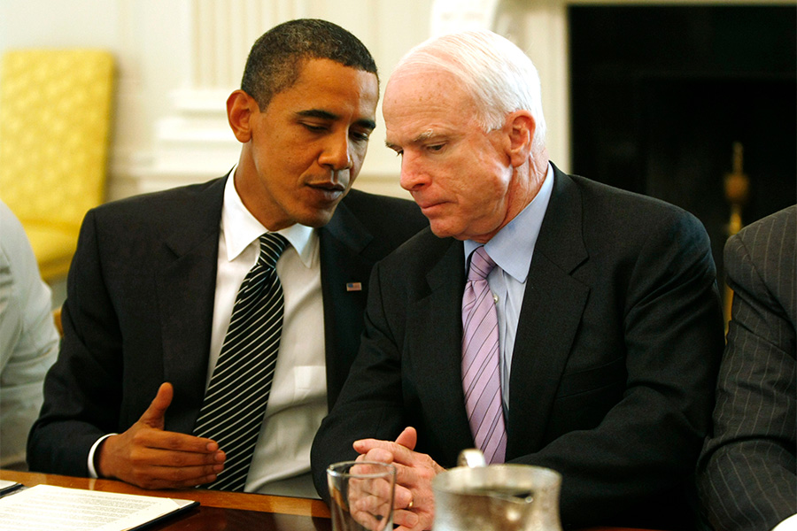 Во время беседы с президентом Бараком Обамой об иммиграционной реформе. Белый дом, июнь 2009 года