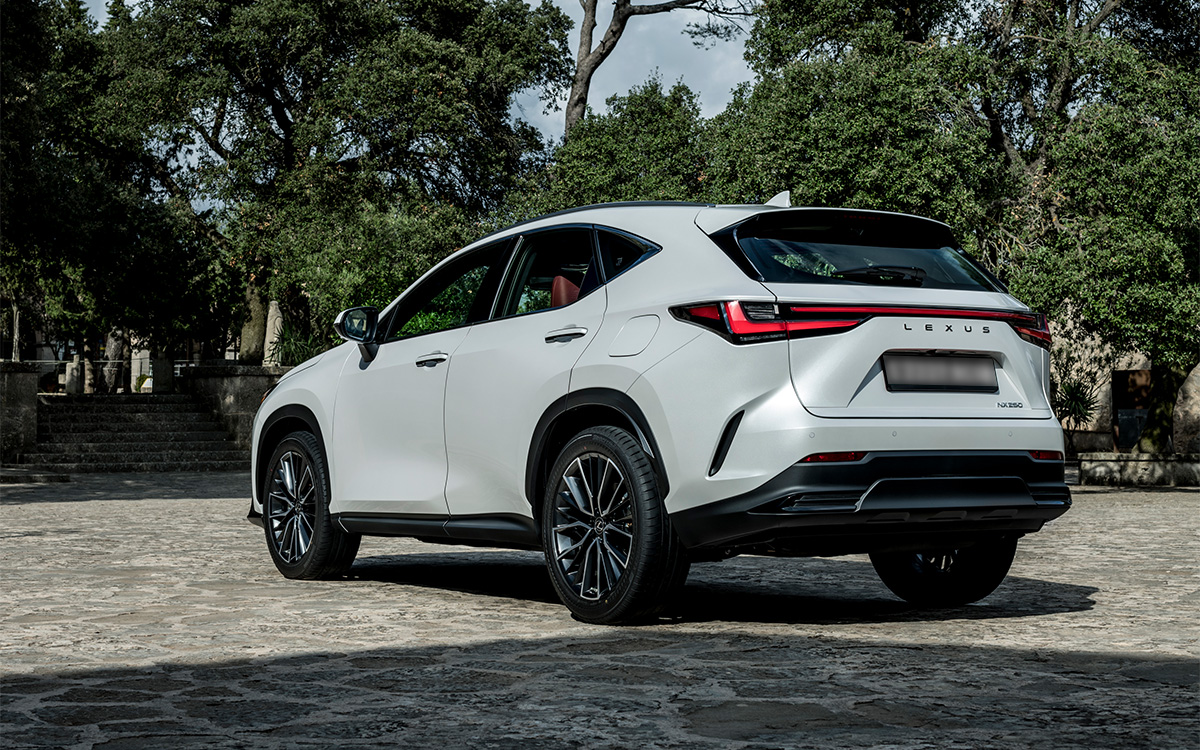 Lexus NX