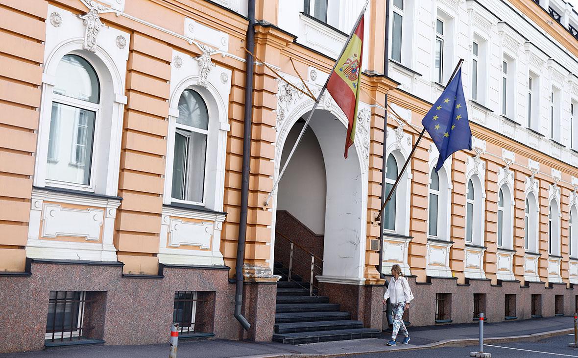 Здание посольства Испании в Москве