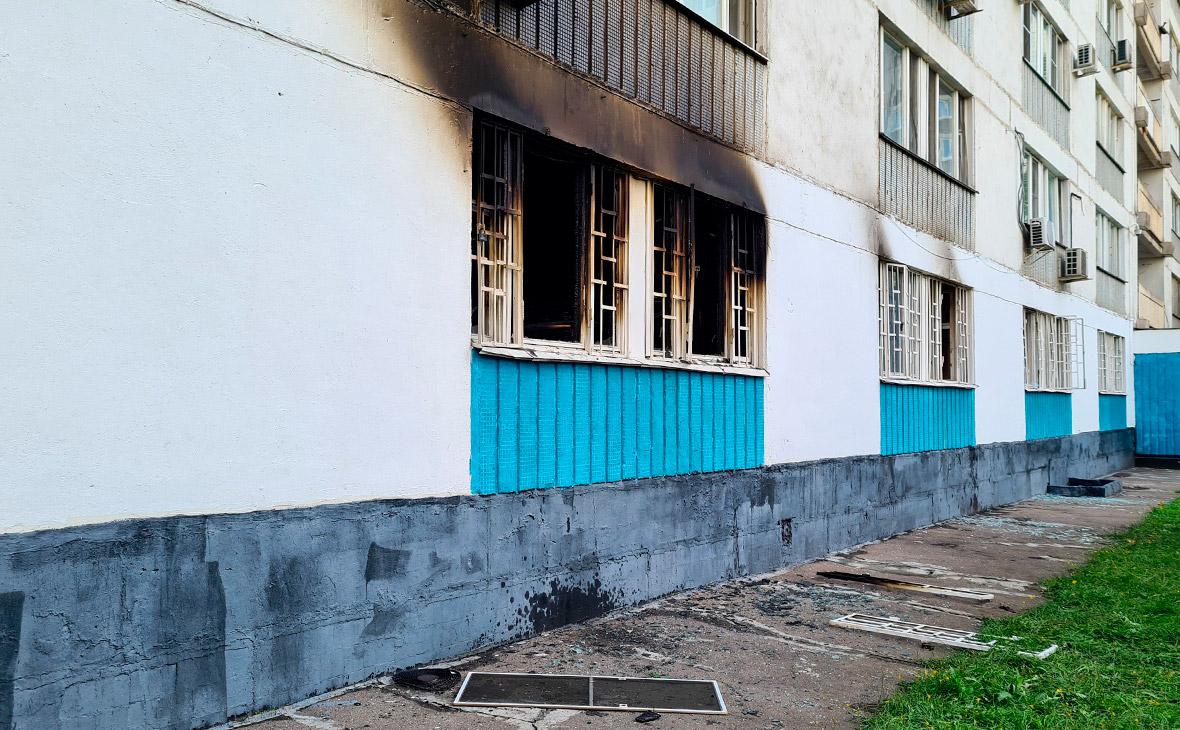 СК обвинил инспектора МЧС, проверявшего сгоревший хостел в Москве