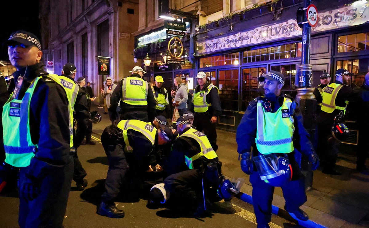 Hannah McKay / Reuters