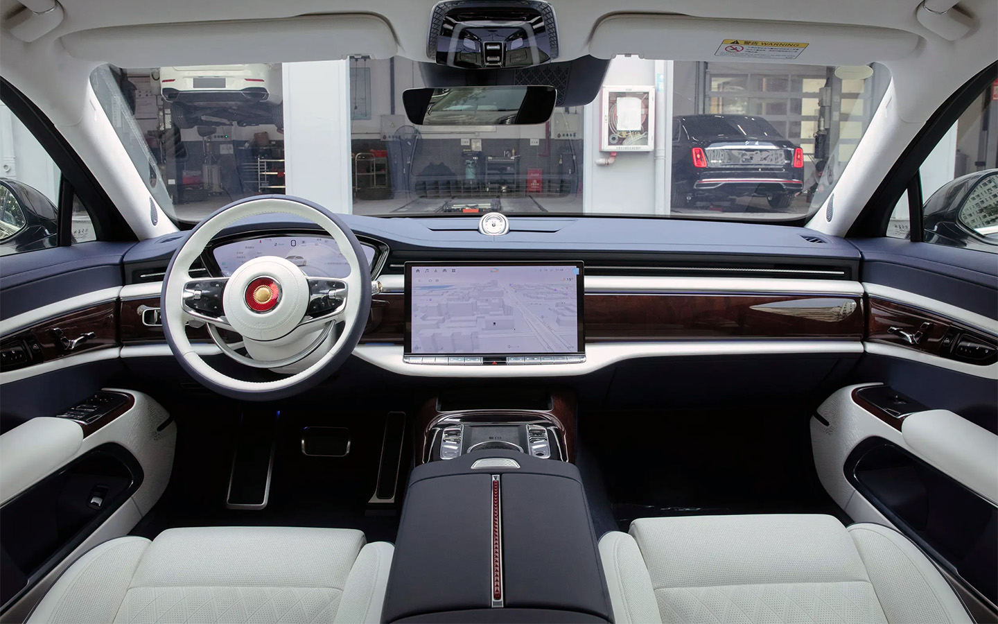 Hongqi L1