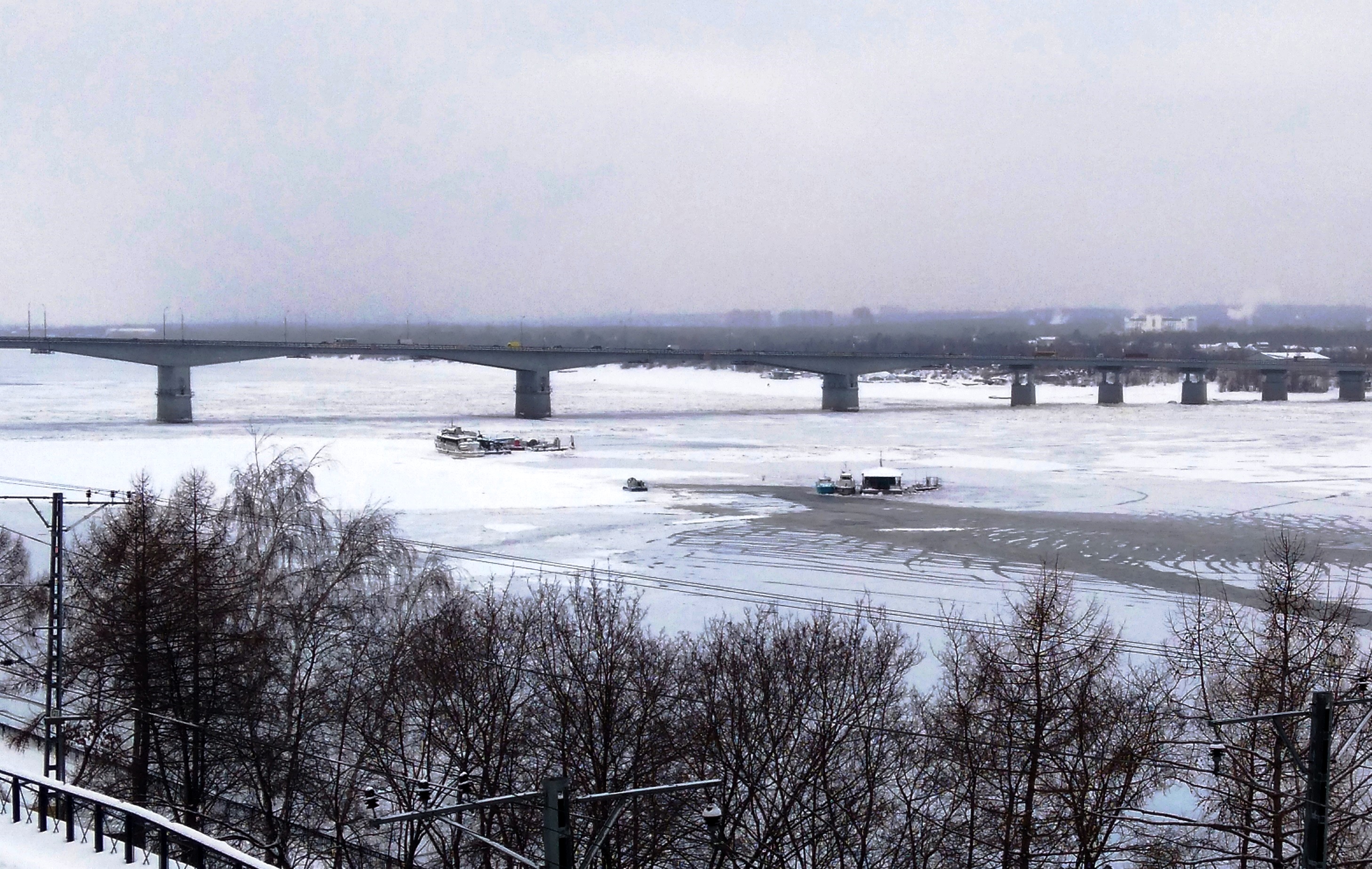 Два каравана судов доставлены в затон порта Пермь в Заостровке