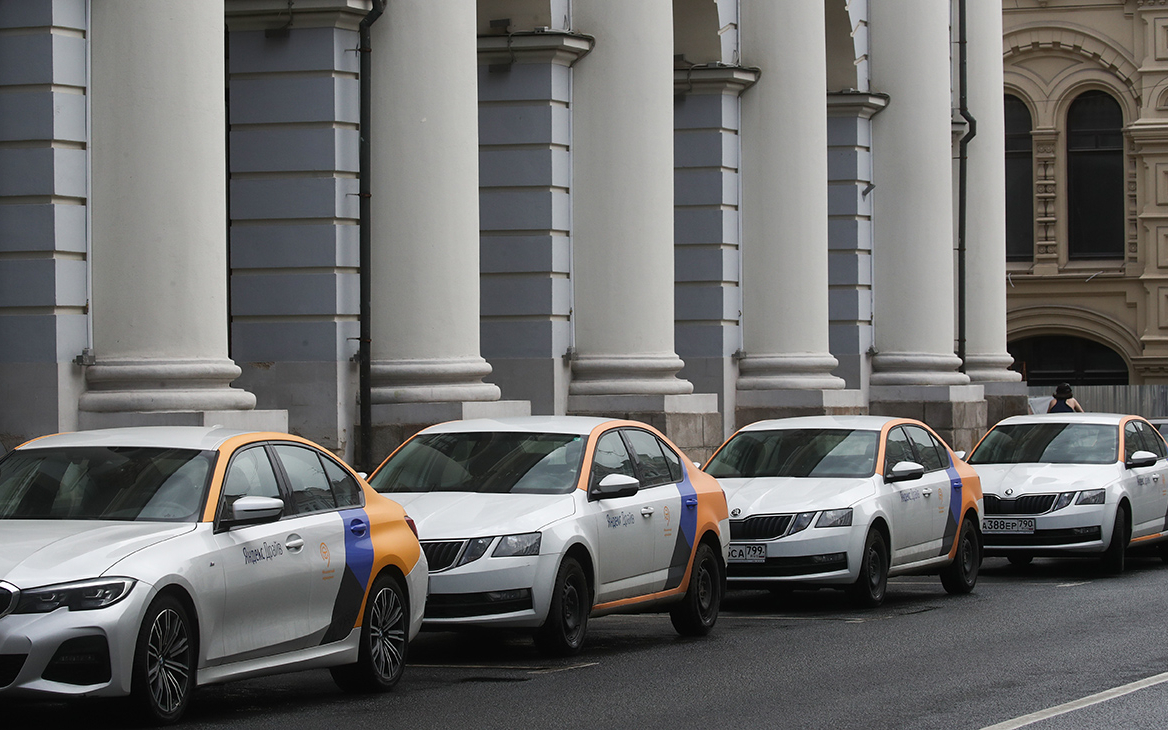 «Яндекс» вычислил границу выгоды между своей машиной, каршерингом и такси