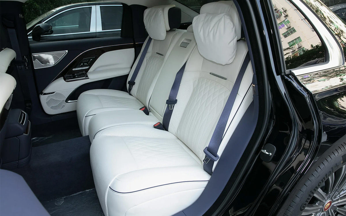 Hongqi L1