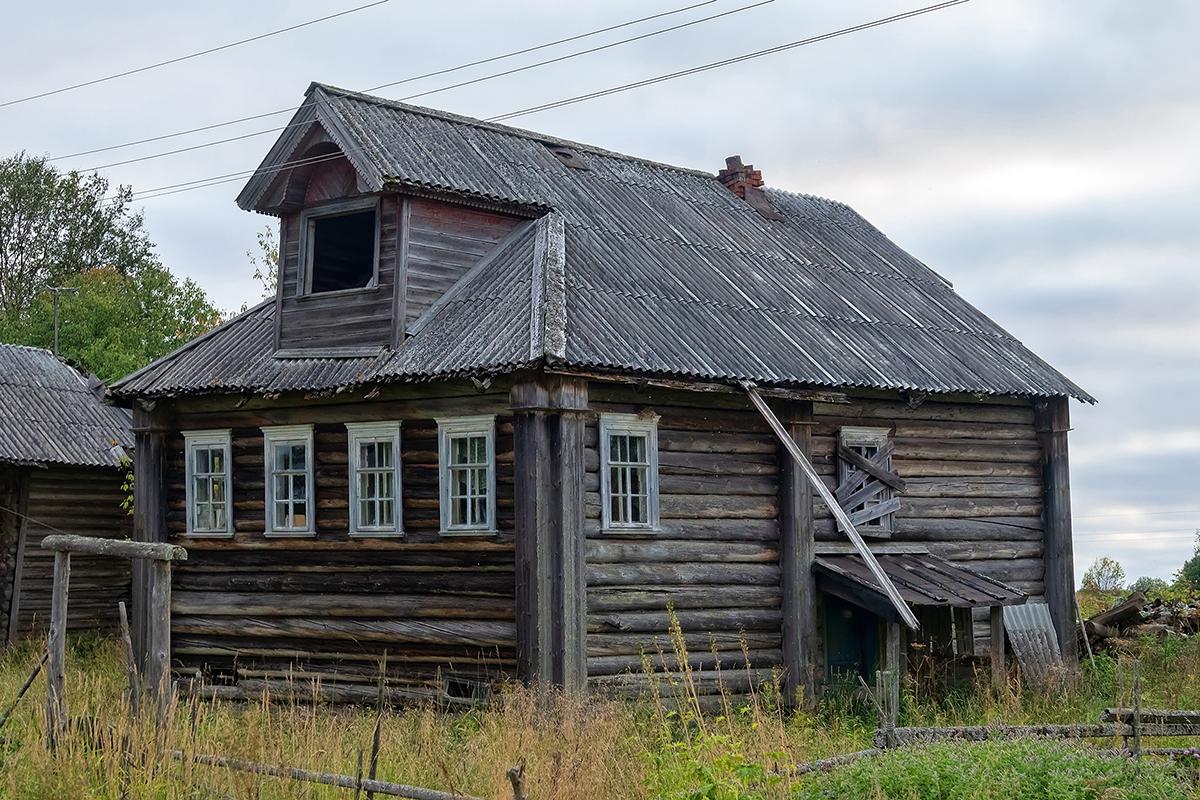 Спрос на избы: за сколько и почему россияне покупают дома в деревне
