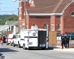 Бойня в США: Неизвестный расстрелял прихожан в церкви