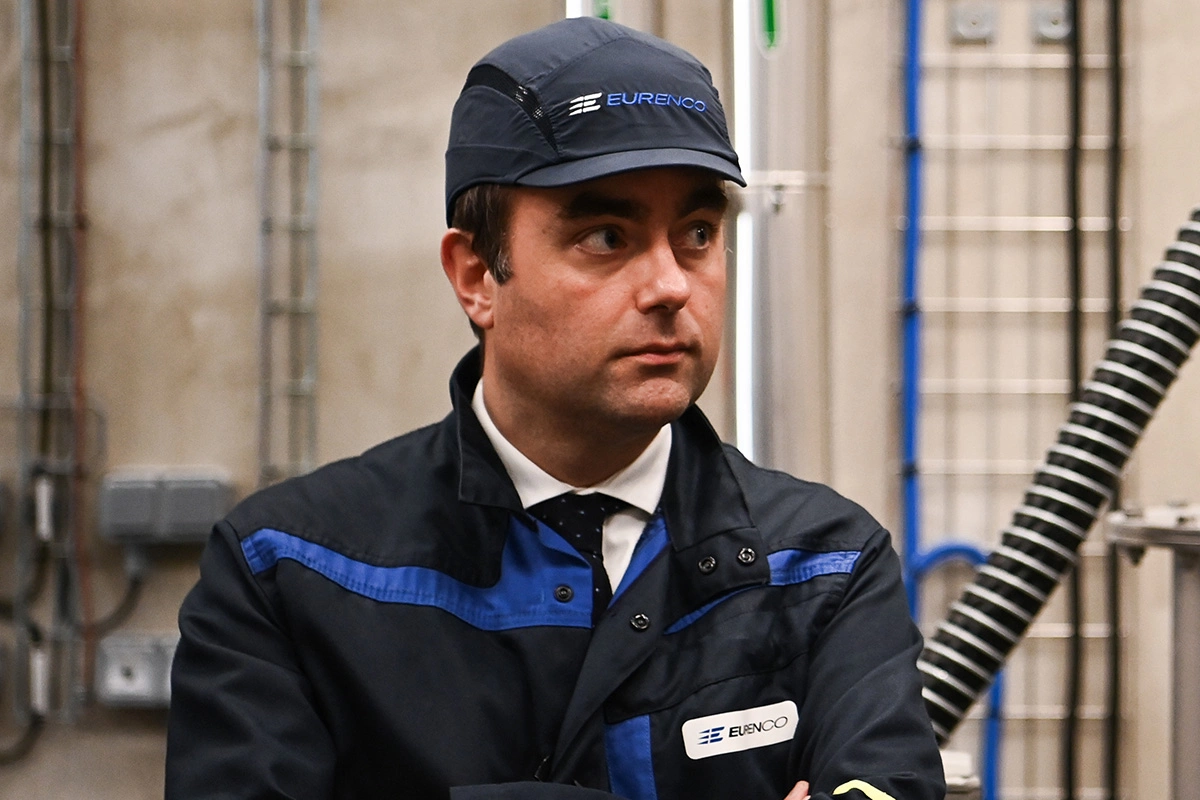 Себастьен Лекорню во время посещения завода оборонного производителя в Бержераке. 20 марта 2025 года