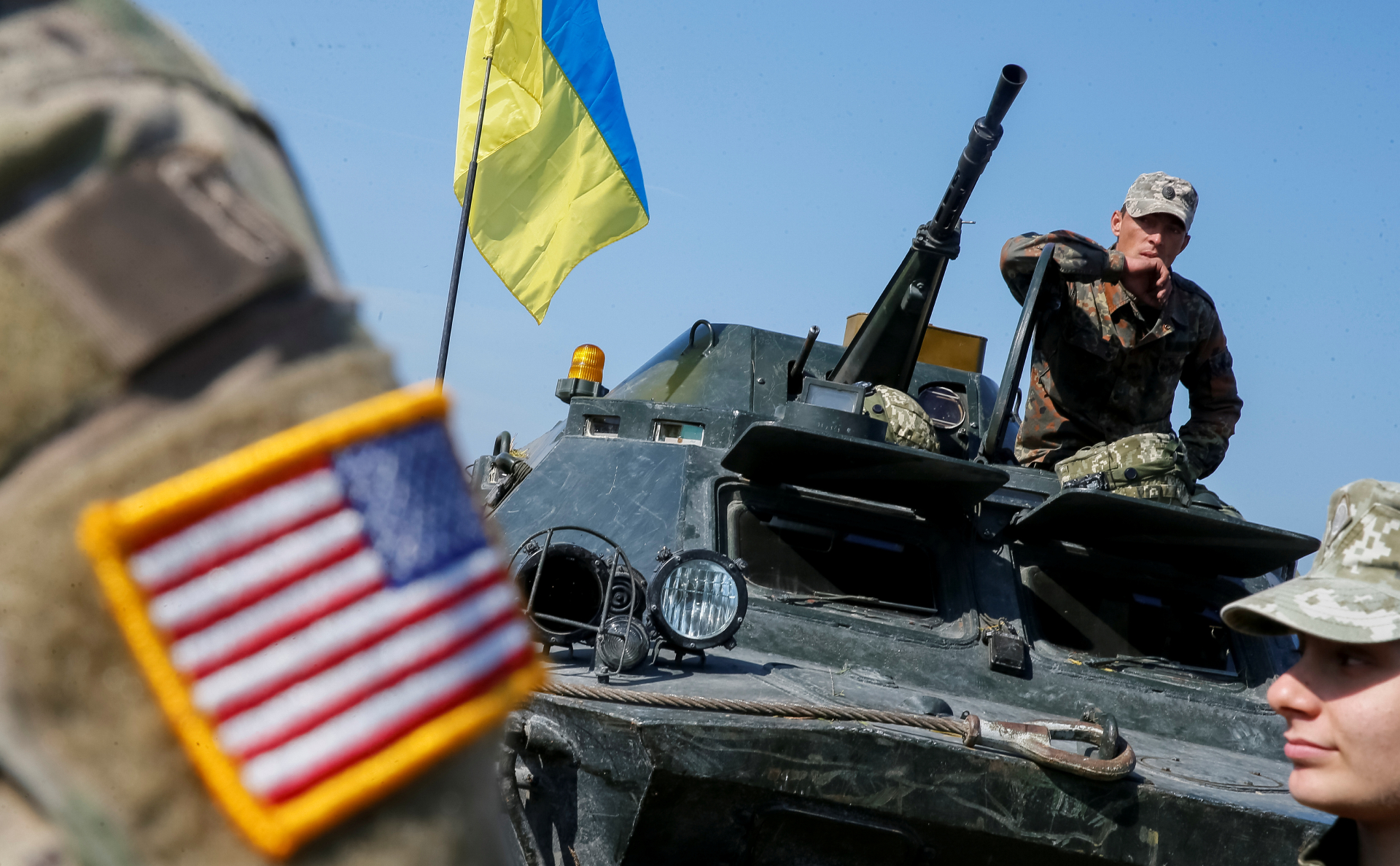 Что заставляет США выгодно относится к войне на Украине