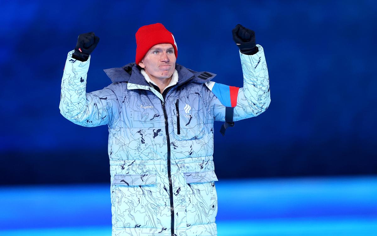 Трехкратный олимпийский чемпион в лыжных гонках Александр Большунов