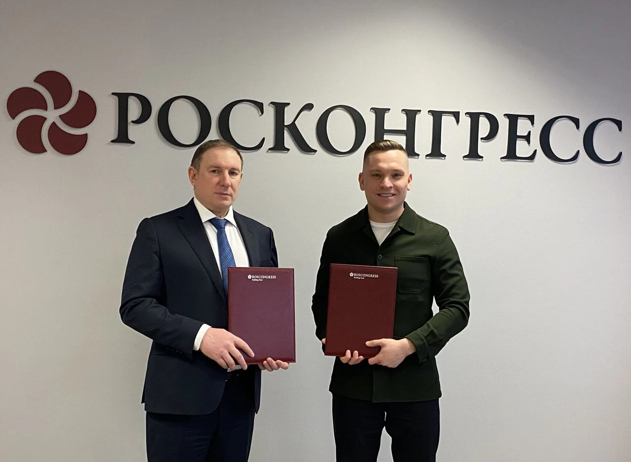 На фото: Лев Донковцев и Евгений Елфимов