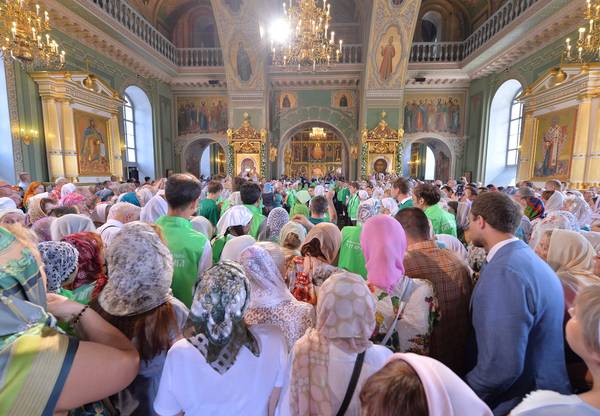 Павел Астахов принял участие в крестном ходе в Казани