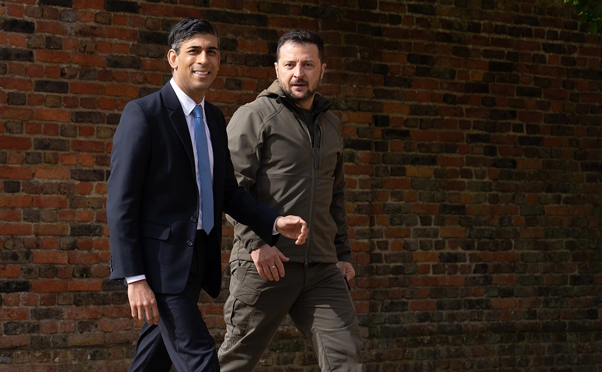 Carl Court / Getty Images