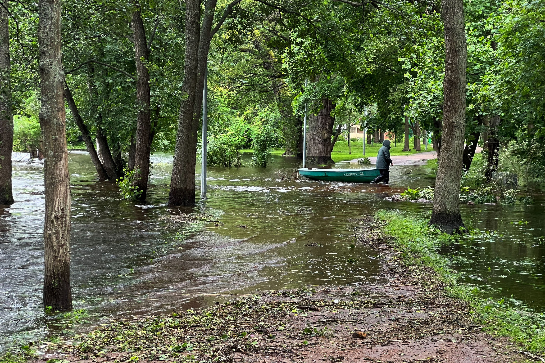 Санкт-Петербург с момента введения в эксплуатацию дамбы незначительно затопило лишь один раз. С 2011 года комплекс защитных сооружений предотвратил 38 наводнений.