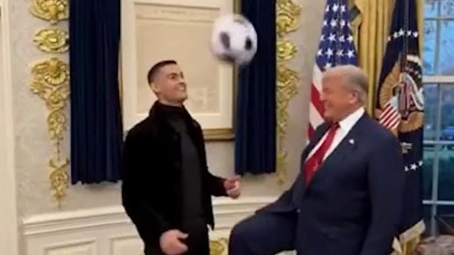 Трамп опубликовал сгенерированное ИИ видео с Роналду