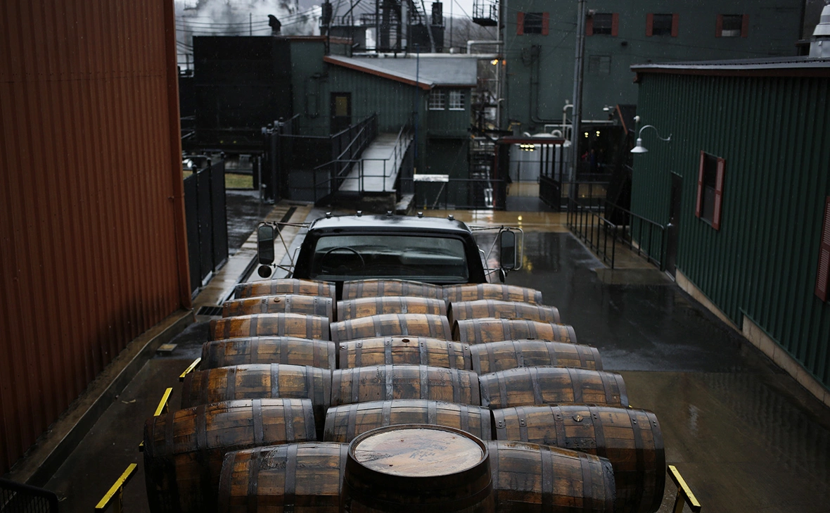 Luke Sharrett / Getty Images