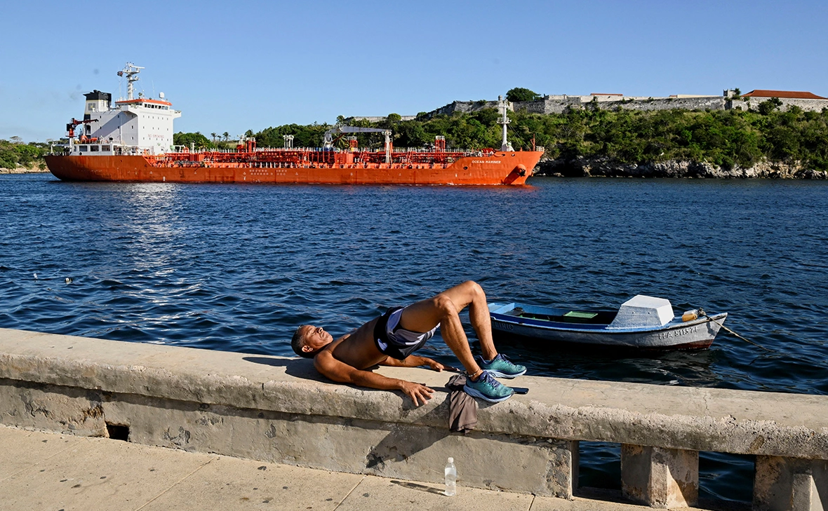 Norlys Perez / Reuters