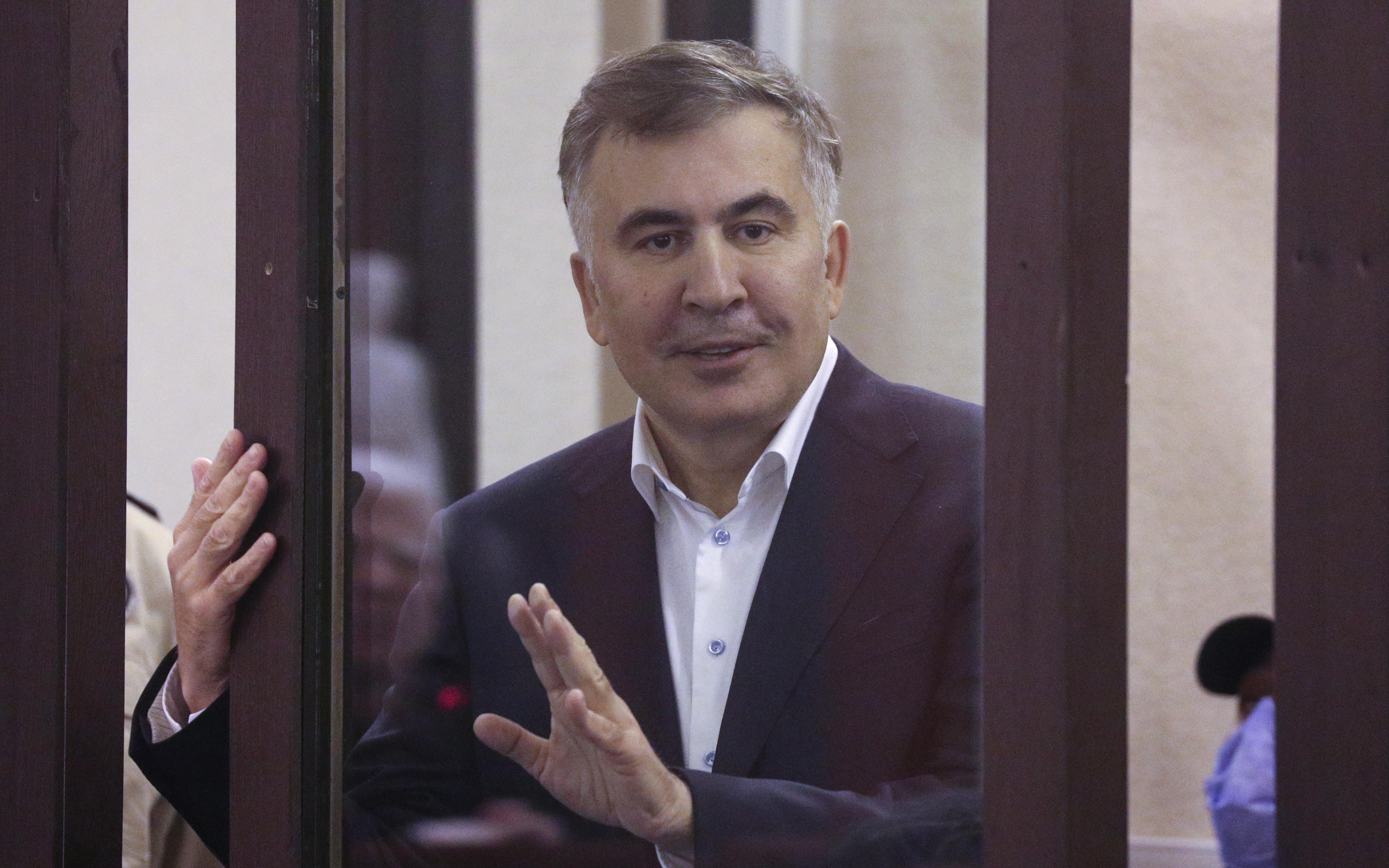Адвокат сообщил о решении Саакашвили уйти из грузинской политики