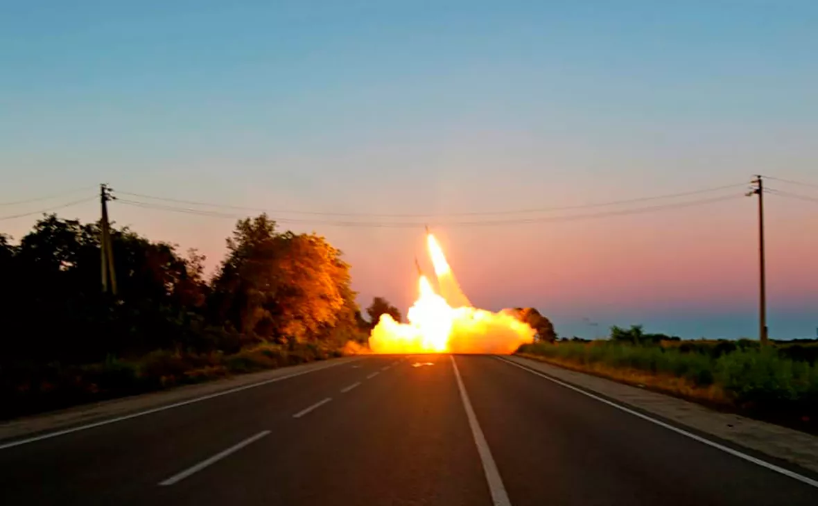 Cover Images / Keystone Press Agency