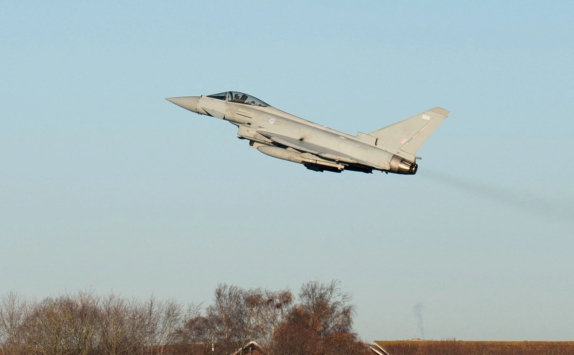 Joe Giddens / Reuters